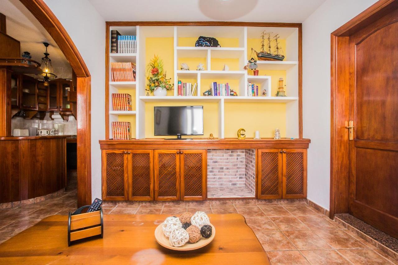 Ohana House In Caleta De Caballo Exterior photo